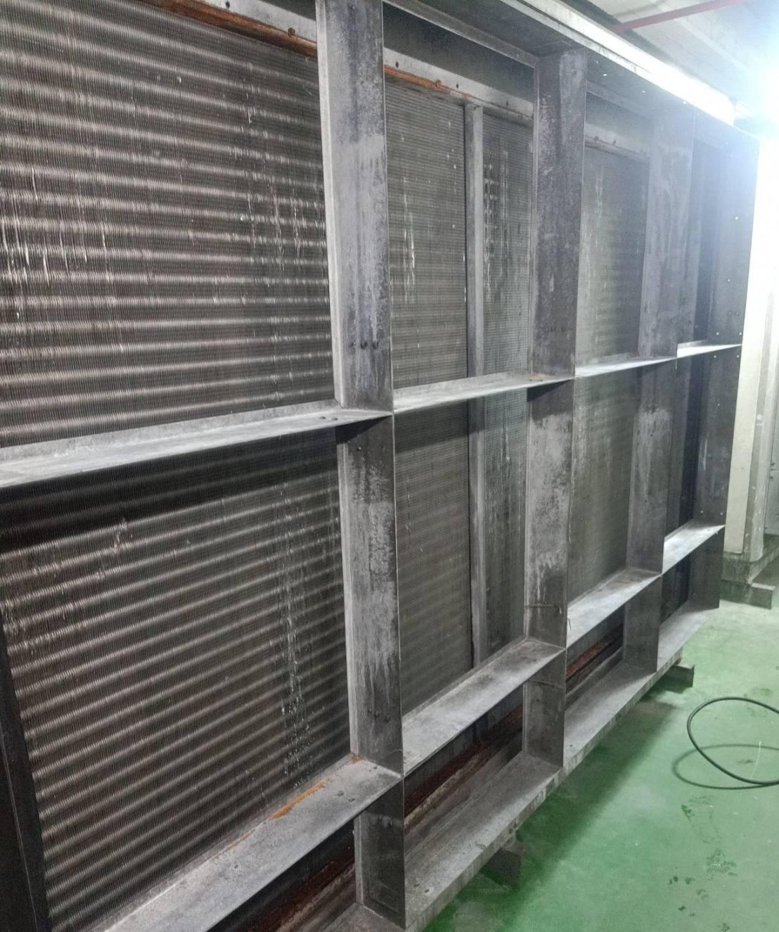 ล้างระบบ Air Chiller - AHU ขนาด 600000Btu - Holiday Inn Bkk Silom